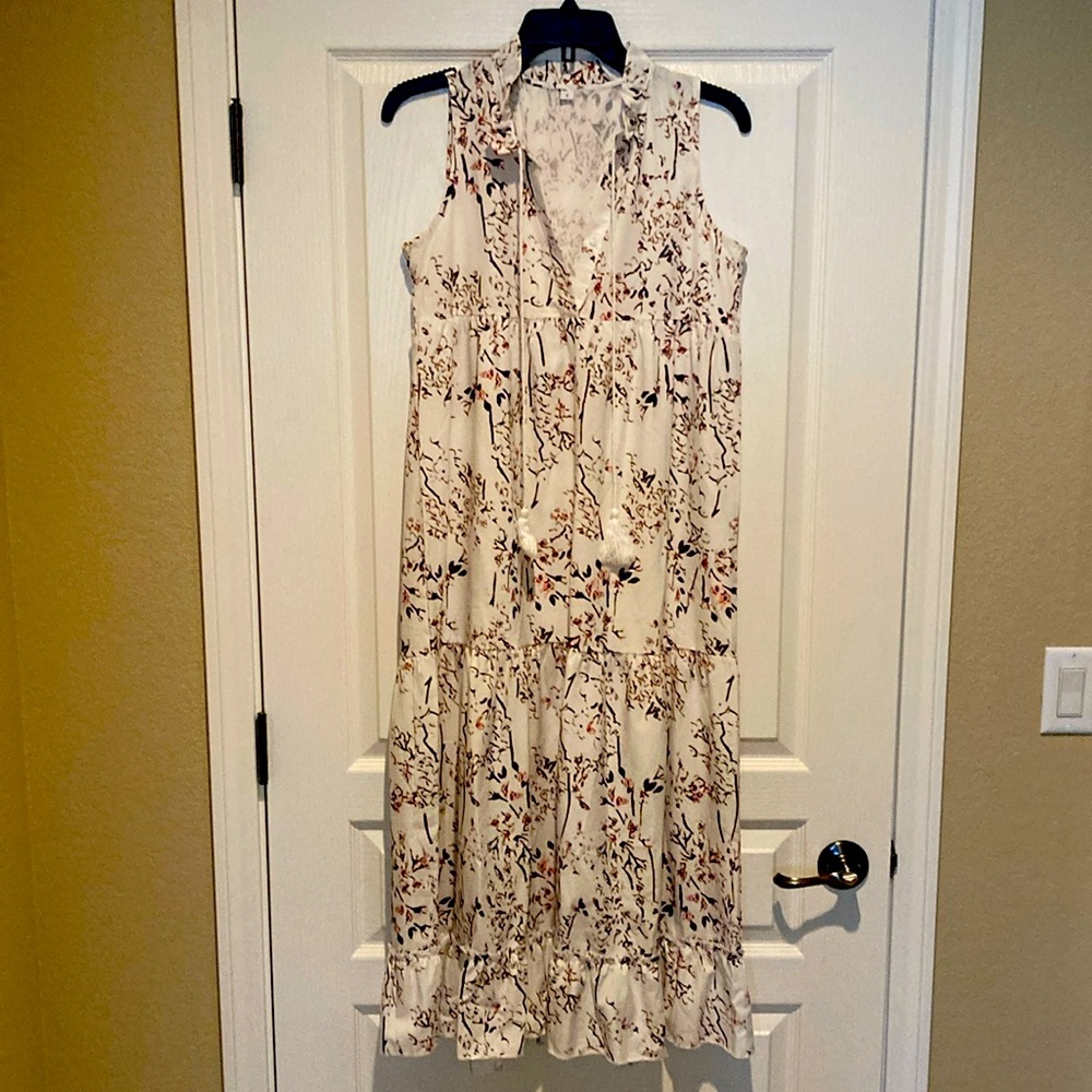 NWOT Strapless maxi floral tank dress, size S.